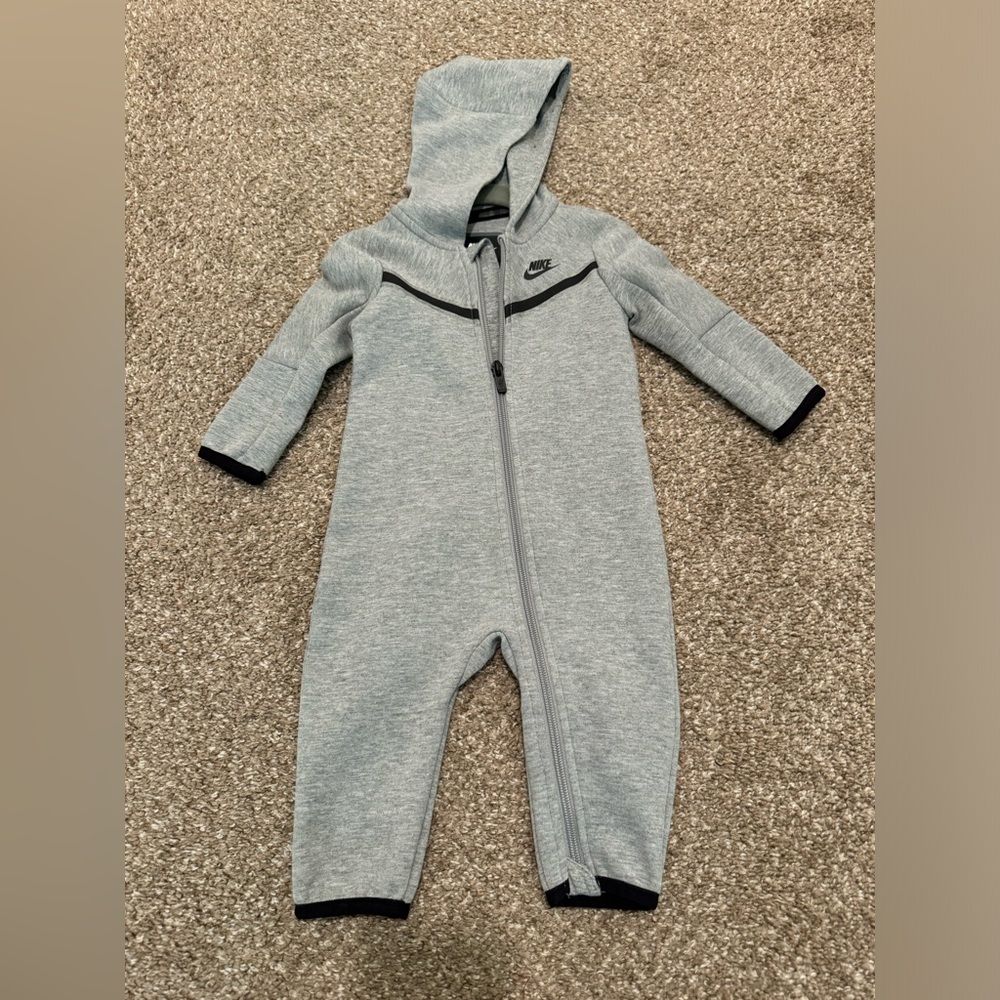 Nike Baby Tech Gray Onesie - BRAND NEW - 9 Months